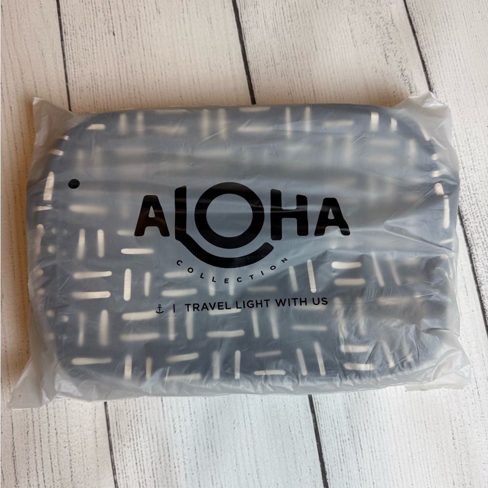 Aloha Collection Rattan Le Tour Crossbody Shoulder Bag Purse New